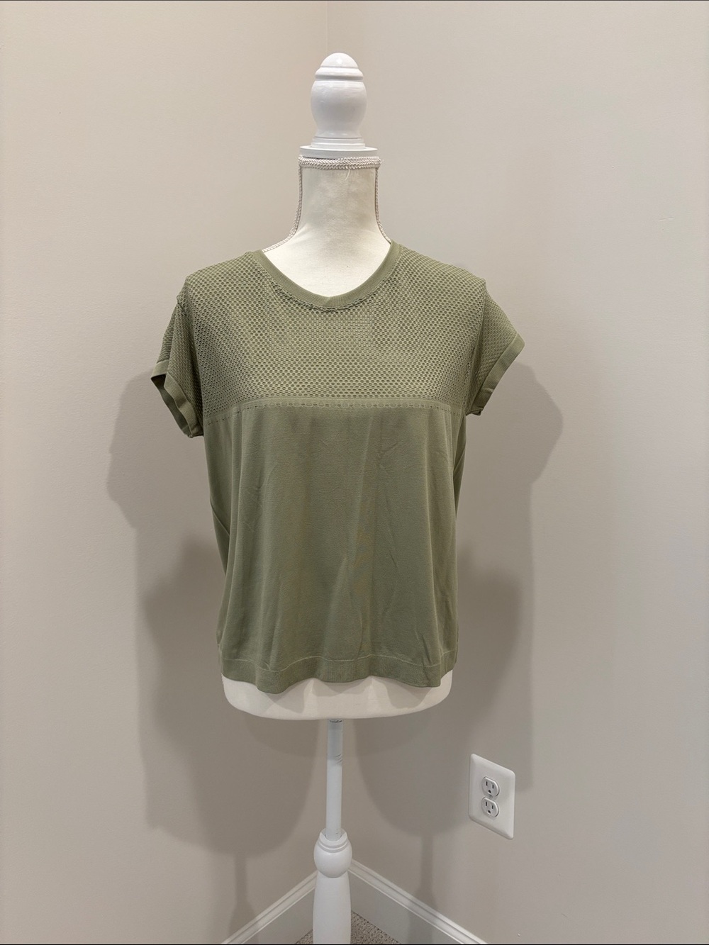 Varley workout top